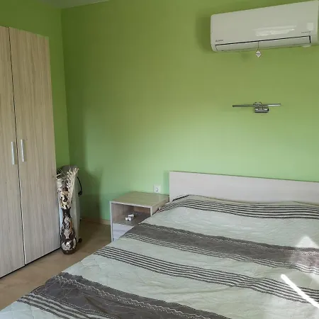 Holiday home къща зорница Brestovitsa (Borovo)